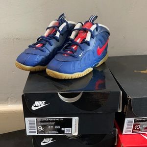 Little Nike posite one